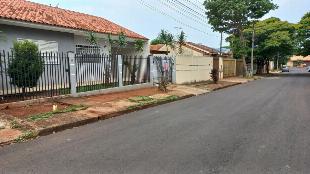 Casa à venda em Maringá - PR - Pq Tarumã