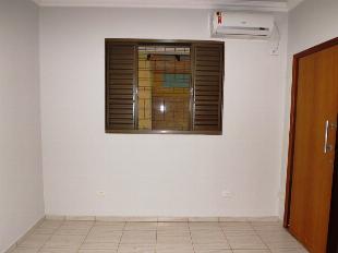 ALUGA-SE BELA CASA VILA MORANGUEIRA PROX. SANEPAR