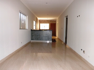 VENDE-SE CASA NOVA JD ORIENTAL