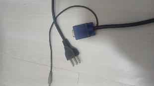 Monitor sem funcionamento - para retirar peça