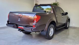 MITSUBISHI L200 TRITON  HPE 2015 AUTOMÁTICA 3.5 V6 FLEX  4x4 COMPLETA Baixo Km