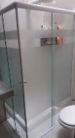 vidraçaria karina box, espelhos lapidado, espelhos bisotê, prateleiras, esquadrias, box até teto, portas pvc, portas pivoltante manutenção.
