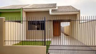 Casa em Mandaguaçu - com garagem coberta, corredor lateral, em Mandaguaçu: churrasqueira + área gourmet, com acabamentos Top.