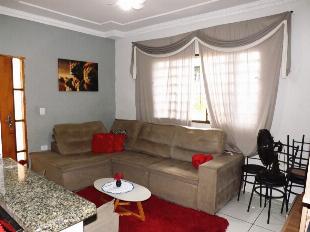 VENDE-SE CASA PQUE RES TUIUTI BOA LOCALIZAÇÃO