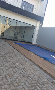 SOBRADO JARDIM INLATERRA COM PISCINA