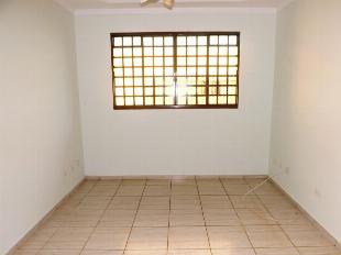 VENDE-SE CASA VILA MORANGUEIRA PRÓX. SANEPAR