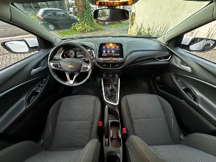 GM Onix hatch 1.0 mt LT 5p