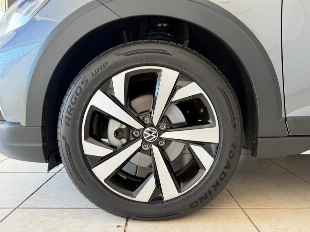 Volkswagen Nivus Higline Tsi 1.0 turbo Flex Automatico