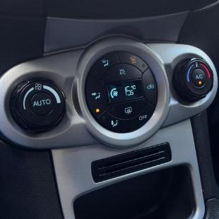 FORD FIESTA 16SEL 2017