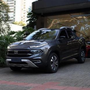 FIAT TORO VOLC TURB AT6 2022