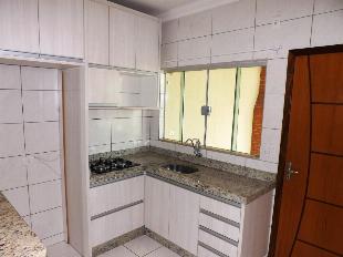 VENDE-SE CASA JD TRÊS LAGOAS