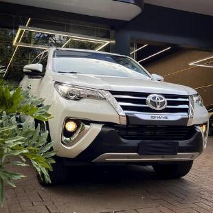 TOYOTA HILUX SWSRXA4FD 2017