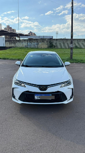 Toyota Corolla XEi 2023 - Branco | Excelente estado