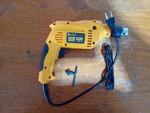 Furadeira de Impacto nova