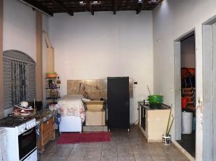 VENDE-SE 2 CASA NO TERRENO VILA MORANGUEIRA PRÓX. COPEL