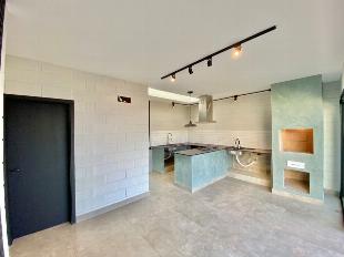 BELÍSSIMA CASA NO BOM JARDIM