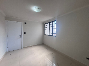 Apartamento com 2 Quartos e 48 m² no Jardim Guairacá - Maringá/PR