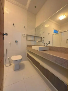 Mude sem começar do zero: casa mobiliada com 3 suítes e espaço gourmet no Jardim Paraizo