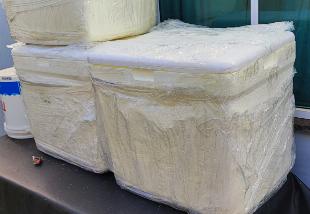 Caixa Térmica de Isopor 37 Litros Amarela