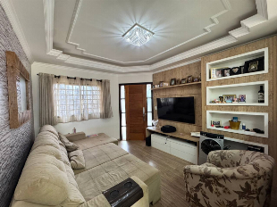 Casa no Condomínio Monte Alto