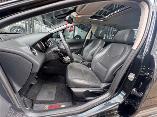 Peugeot 408 1.6 Griffe THP