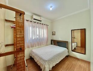 EXCELENTE CASA SEMI MOBILIADA COM EDÍCULA NO JARDIM MONTE REI