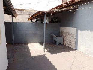 ALUGA-SE CASA DE FUNDOS JD. DOURADOS MARINGÁ PR