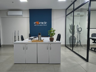 Escritório Pronto no Centro de Maringá – Venda de Estrutura Completa.