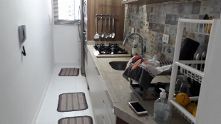 Vendemos apartamento duplex, com dois quartos, próximo a UEM.