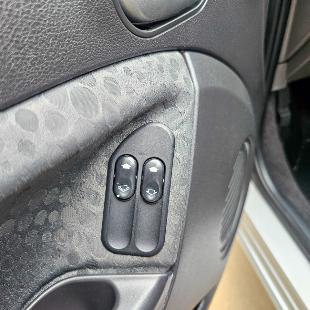 Ford Fiesta 1.6 Completo