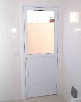 vidraçaria karina box, espelhos lapidado, espelhos bisotê, prateleiras, esquadrias, box até teto, portas pvc, portas pivoltante manutenção.