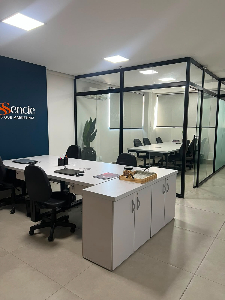 Escritório Pronto no Centro de Maringá – Venda de Estrutura Completa.