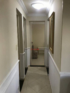Apartamento com 3 dormitórios para alugar, 55 m² por R$ 2.460,00/mês - Vila Bosque - Maringá/PR