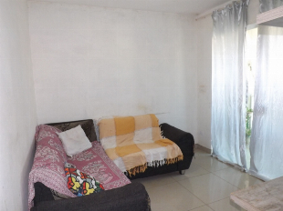 VENDE-SE SOBRADO JD IMPERIAL II. TROCA POR IMOVEL ATÉ 50% DO VALOR