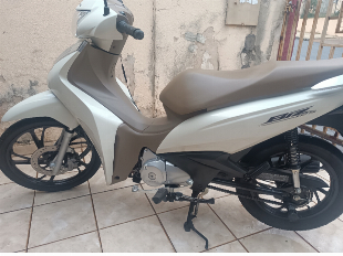 Vendo Biz 125 2024 branco perola