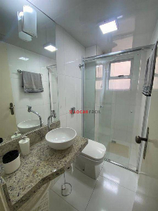 Apartamento com 3 dormitórios para alugar, 55 m² por R$ 2.460,00/mês - Vila Bosque - Maringá/PR