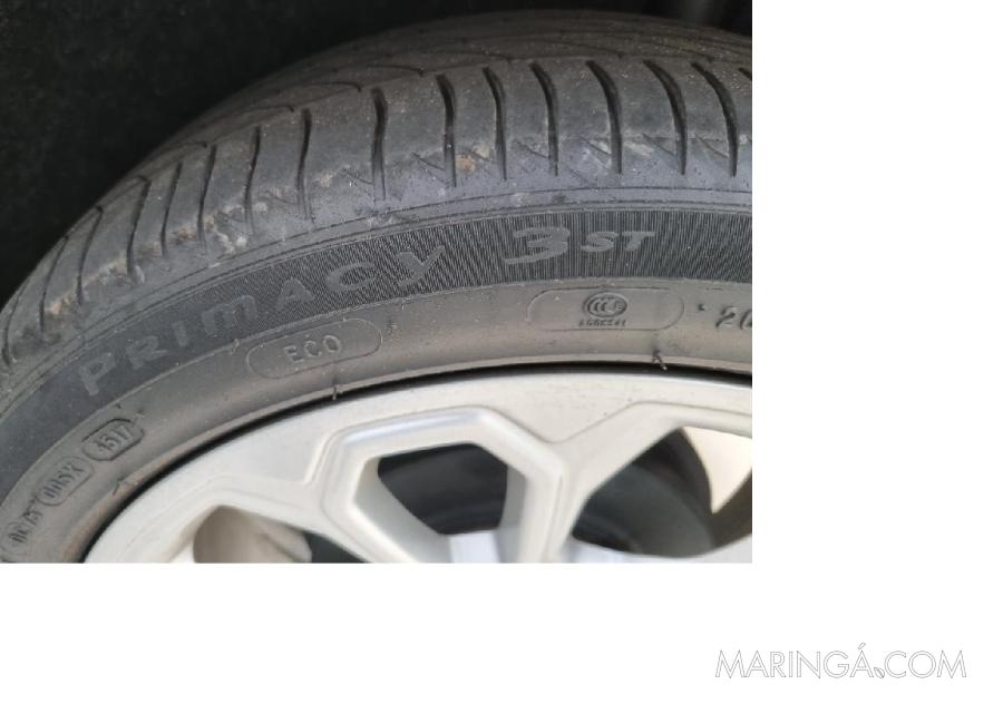 4 pneus Michelin 205/50R17 com 20.000 km rodados, Primacy 3