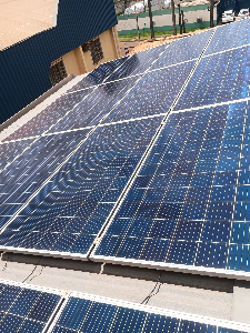 Lavamos placa solar