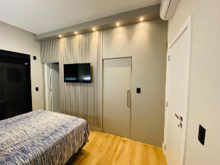 VENDE-SE BELA CASA TODA MOBILIADA. JD ALVORADA PROX. PRAÇA FARROUPILHA