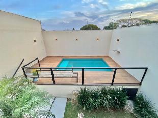 BELÍSSIMO SOBRADO SEMI MOBILIADO DE ALTO PADRÃO NA ZONA 05
