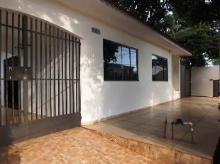 ALUGA-SE CASA JD ALVORADA AO LADO DO CENTRO ESPORTIVO