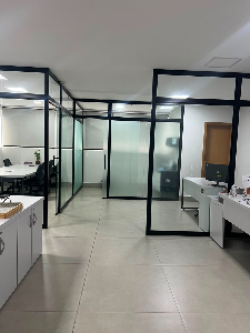 Escritório Pronto no Centro de Maringá – Venda de Estrutura Completa.