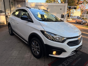 GM Onix Hatch Activ 1.4 8v flex 5p aut.