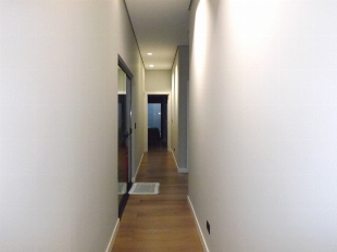 VENDE-SE BELA CASA TODA MOBILIADA. JD ALVORADA PROX. PRAÇA FARROUPILHA