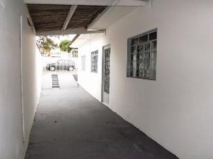 ALUGA-SE CASA CONJ. HAB. BRANCA VIERIA