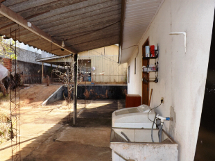VENDE-SE 2 CASAS NO TERRENO JD ALVORADA PROX. PRAÇA SÃO VICENTE