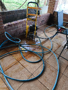 Imagem do anuncio lavadora de alta pressão industrial ZM motor WEG acompanha mangueira já instalado