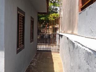 ALUGA-SE CASA DE FUNDOS JD. DOURADOS MARINGÁ PR