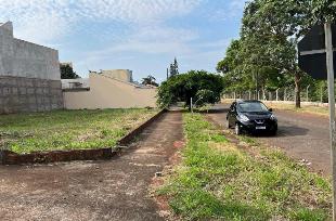 Terreno no Jd. Parais