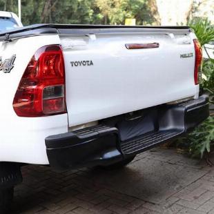 TOYOTA HILUX CHLSTM4FD 2017
